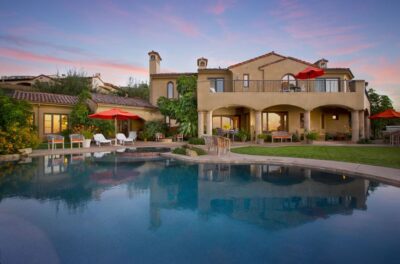 1080-Pool-and-Patio